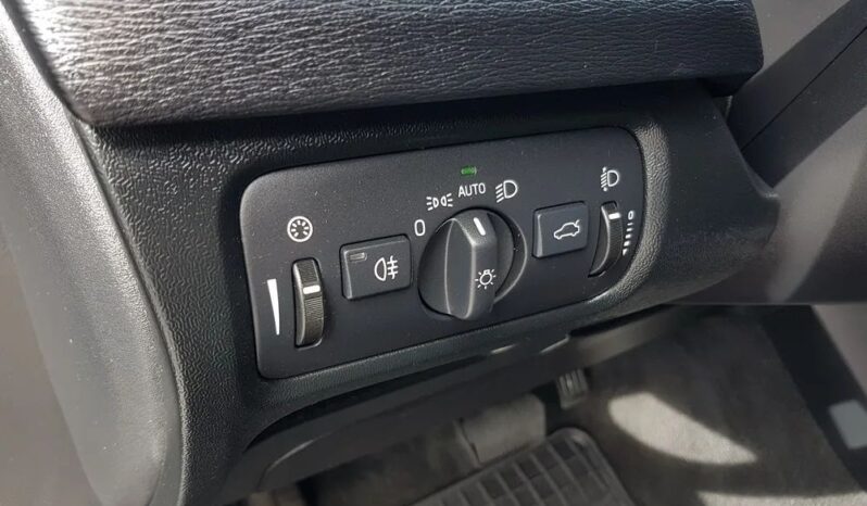 Ładne VOLVO V40 2.0 diesel 150KM przeb 249tys AUTOMAT 1ROK GWARANCJI full