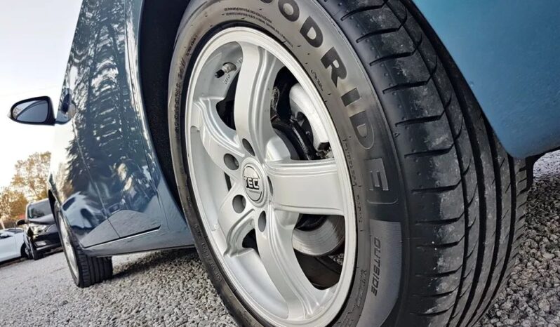 Piękna TOYOTA AURIS 1.2 BENZ 116KM przeb 127tys serwis 1ROK GWARANCJI full