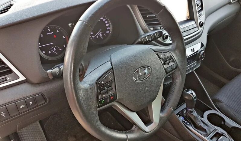 Piękny HYUNDAI TUCSON 1.7 diesel 141KM przeb 233tys SERWIS 1 ROK GWARANCJI full