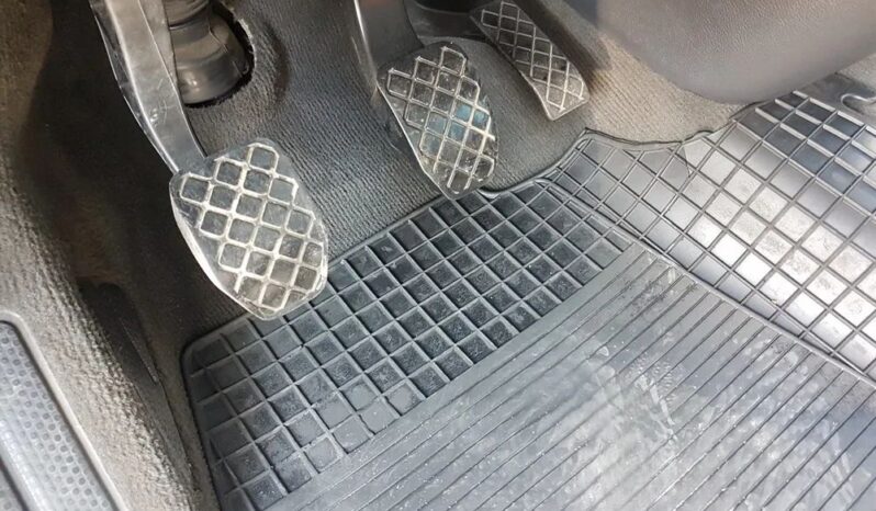 Piękny MULTIVAN 2.0TDi 180KM przeb 202tys SERWIS 100ZWYPADEK full