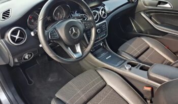 Mercedes-Benz CLA 200 7G-DCT AMG Line full