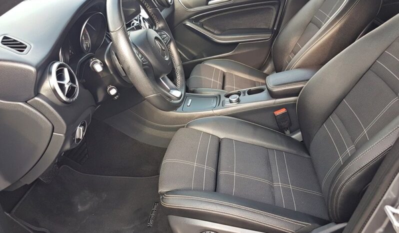 Mercedes-Benz CLA 200 7G-DCT AMG Line full