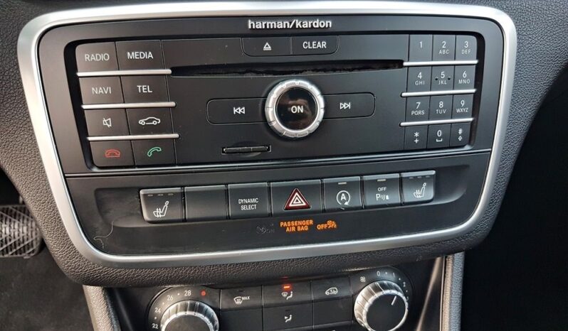 Mercedes-Benz CLA 200 7G-DCT AMG Line full