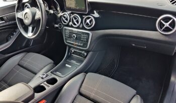Mercedes-Benz CLA 200 7G-DCT AMG Line full