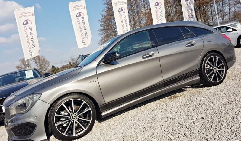 Mercedes-Benz CLA 200 7G-DCT AMG Line full