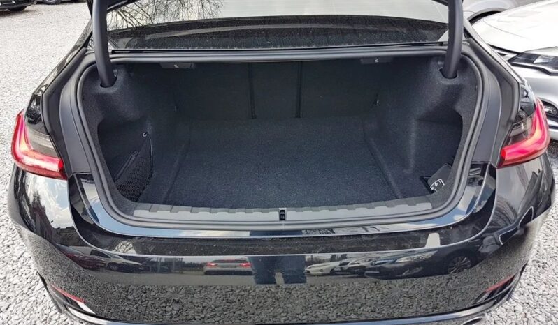 BMW Seria 3 Piękna BMW 330d hybrid 286KM przeb 31tyś VAT23% 1ROK GWARANCJI full
