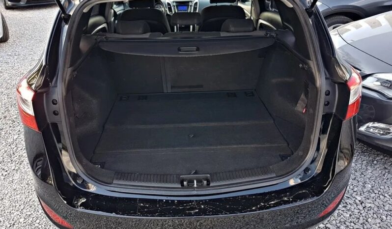 Ładny HYUNDAI i30 1.6 16V 135km przeb 176tyś SERWIS 1ROK GWARANCJI !! full