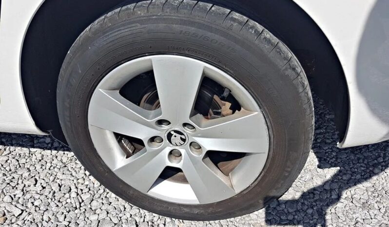 Piękna SKODA RAPID 1.6TDi 115KM przeb 267tyś SERWIS VAT23% 1ROK GWARANCJI SALON POLSKA full