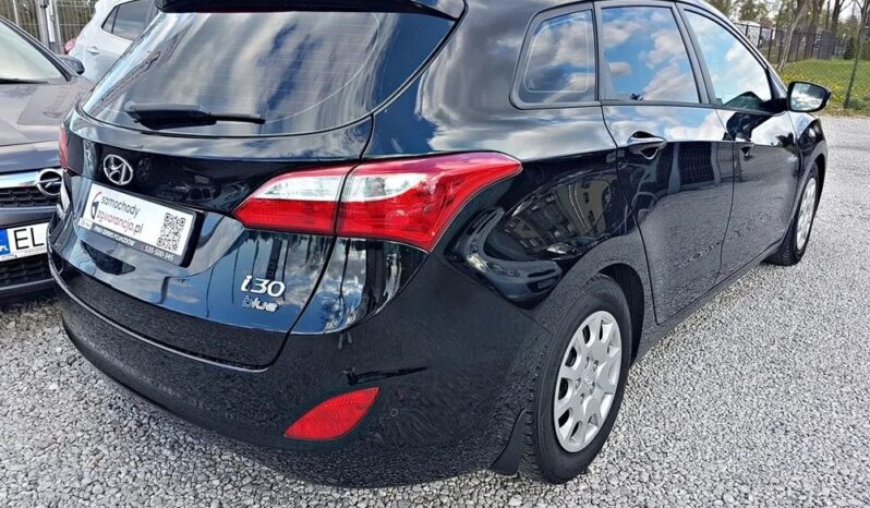Ładny HYUNDAI i30 1.6 16V 135km przeb 176tyś SERWIS 1ROK GWARANCJI !! full