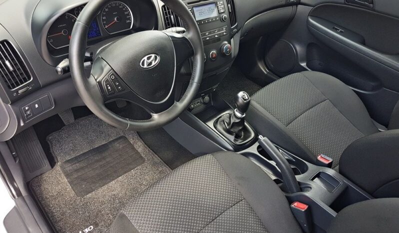Piękny HYUNDAI i30 1.4 16v-90KM przeb 204tyś SERWIS 100ZWYPADEK 1ROK GWARANCJI full