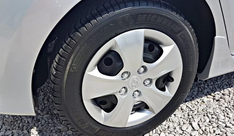 Piękny HYUNDAI i30 1.4 16v-90KM przeb 204tyś SERWIS 100ZWYPADEK 1ROK GWARANCJI full