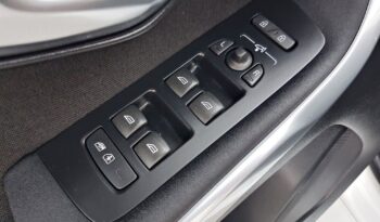 Piękne VOLVO V40 2.0 benz -122KM przeb 144tys SERWIS DO KOŃCA W ASO, 2LATA GWARANCJI 100ZWYPADEK full