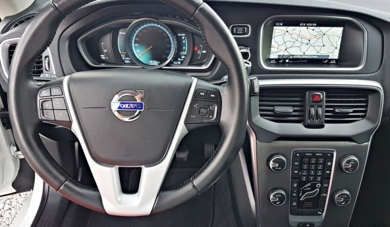 Piękne VOLVO V40 2.0 benz -122KM przeb 144tys SERWIS DO KOŃCA W ASO, 2LATA GWARANCJI 100ZWYPADEK full
