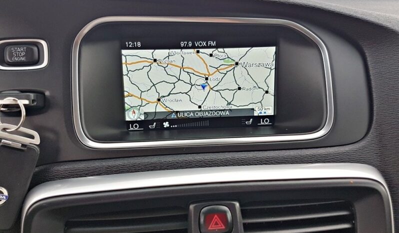 Piękne VOLVO V40 2.0 benz -122KM przeb 144tys SERWIS DO KOŃCA W ASO, 2LATA GWARANCJI 100ZWYPADEK full