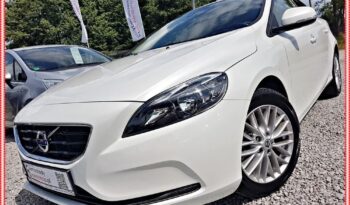 Piękne VOLVO V40 2.0 benz -122KM przeb 144tys SERWIS DO KOŃCA W ASO, 2LATA GWARANCJI 100ZWYPADEK full