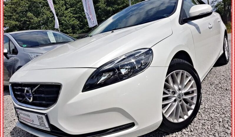 Piękne VOLVO V40 2.0 benz -122KM przeb 144tys SERWIS DO KOŃCA W ASO, 2LATA GWARANCJI 100ZWYPADEK full