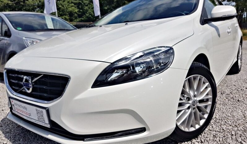 Piękne VOLVO V40 2.0 benz -122KM przeb 144tys SERWIS DO KOŃCA W ASO, 2LATA GWARANCJI 100ZWYPADEK full
