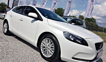 Piękne VOLVO V40 2.0 benz -122KM przeb 144tys SERWIS DO KOŃCA W ASO, 2LATA GWARANCJI 100ZWYPADEK full