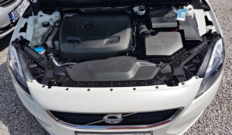 Piękne VOLVO V40 2.0 benz -122KM przeb 144tys SERWIS DO KOŃCA W ASO, 2LATA GWARANCJI 100ZWYPADEK full