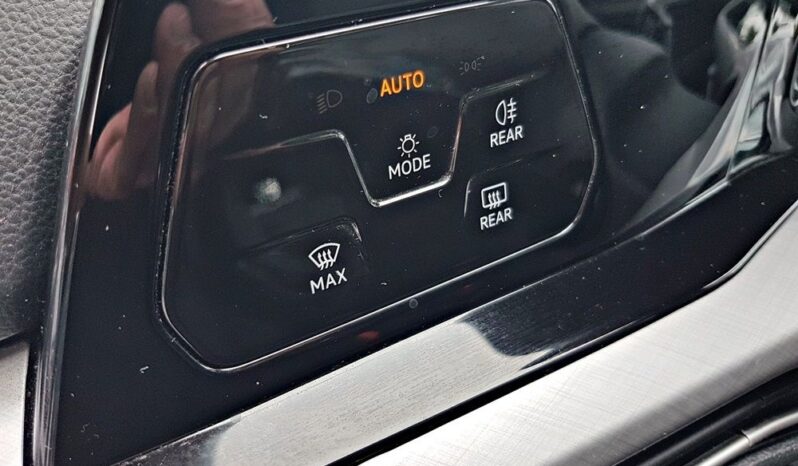 Piękny VW GOLF VIII 2.0TDi- 115KM przeb 282tyś SALON POLSKA VAT23% 1ROK GWARANCJI full