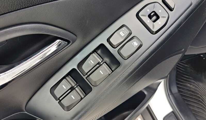 Piękny HYUNDAI iX35 2.0 diesel 136KM 4×4 SERWIS 1ROK GWARANCJI full