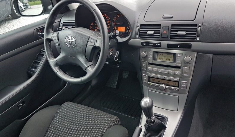 Ładny AVENSIS 2.0 16V 146KM przeb 205tyś SERWIS 1ROK GWARANCJI full