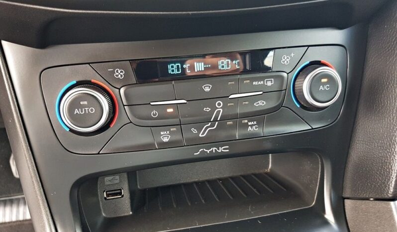 Piękny FORD FOCUS 1.0 turbo 125KM przeb 111tyś SERWIS 1ROK GWARANCJI full